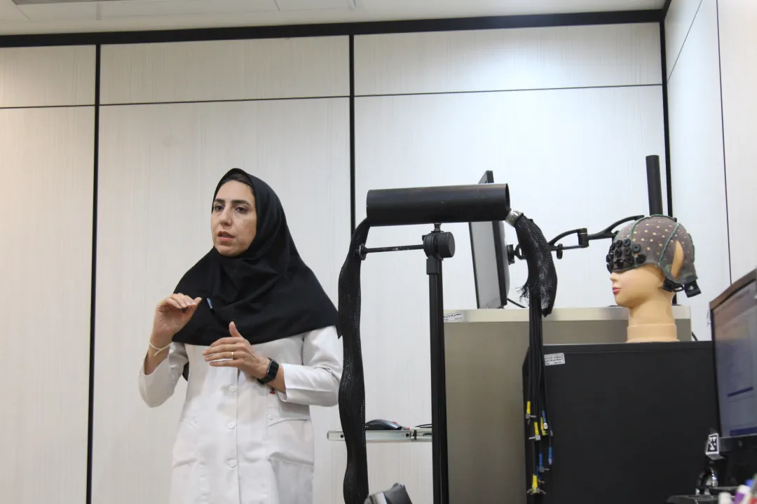 گزارش تصویری:بازدید نمایندگان و مسئولین مجلس شورای اسلامی از آزمایشگاه ملی نقشه‌برداری مغز