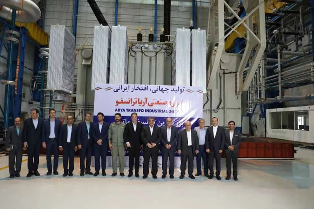 رونمایی از بزرگ‌ترین ترانسفورماتور خورشیدی کشور؛ انتقاد صریح از واردات تجهیزات نیروگاهی