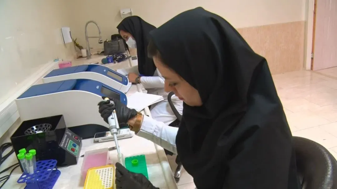 مرکز تحقیقات ژنتیک میبد به دستگاه سکوئنسر مجهز شد + تصاویر