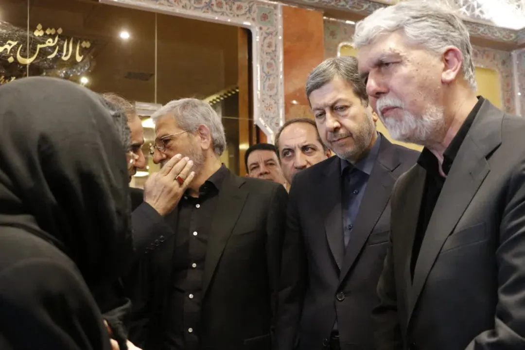 آخرین حاضری شاگرد ممتاز هنرستان هنرهای‌زیبای اصفهان - ساعت 16؛ مراسم پخش زنده میشود