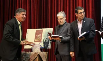 رونمایی از کتاب «یاد شعر رودکی آید همی» در اختتامیه همایش «رودکی و پیوندهای فرهنگی ایران و تاجیکستان»