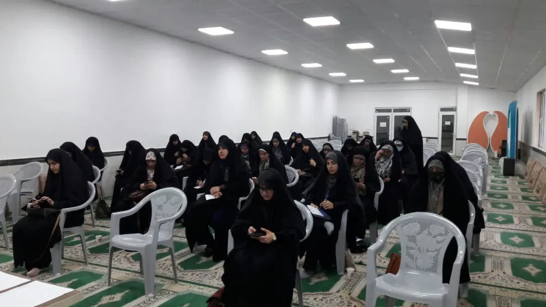 بنرهای مسابقه بزرگ کاسپین رباتیک بر بیلبوردهای رشت