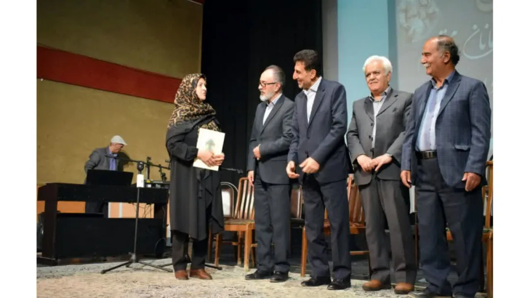 زبان فارسی و شاهنامه؛ رکن اصلی پایه‌های استوار هویت ایرانی