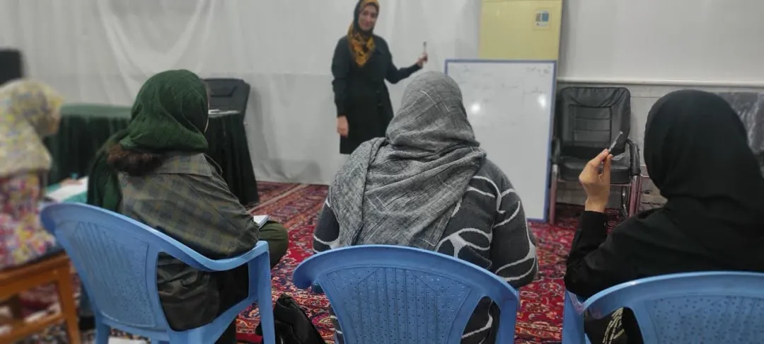 کشف استعداد نهفته دختران مشهدی توسط پایگاه علمی بسیج / هدفی برای جهادی علمی و آینده ای روشن