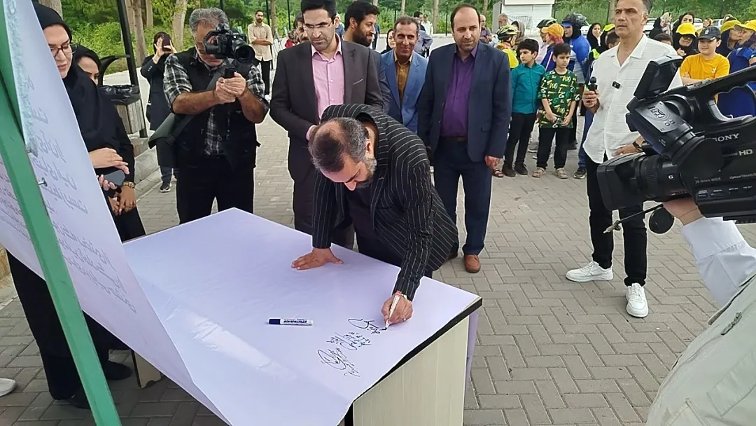دست در دست هم برای نجات تالاب