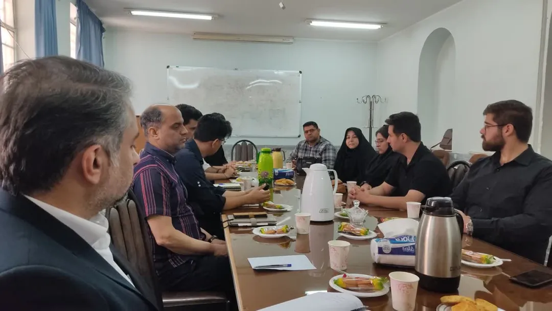 بازدید سرپرست معاونت فناوری و نوآوری پارک علم و فناوری خوزستان از مرکز رشد دزفول