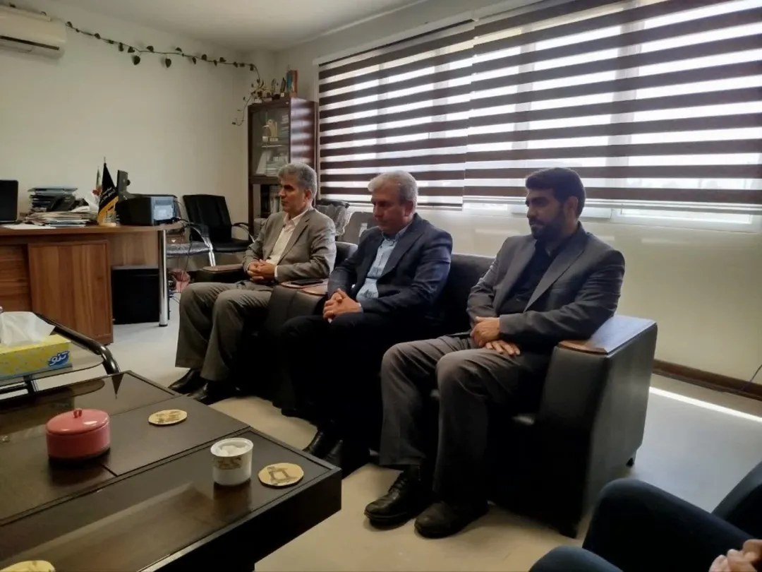 بازدید رئیس سازمان جهاد کشاورزی گیلان از خبرگزاری و موزه دفاع مقدس در راستای کنگره 8000 شهید استان