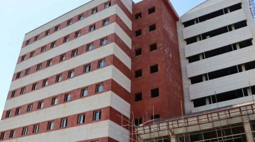 بیمارستان ۴۲۱ تختخوابی لاکان رشت: ۹۵ درصد پیشرفت، یک قدم تا تحول درمانی گیلان