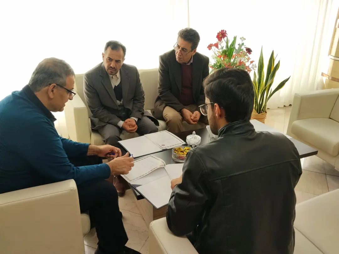 تفاهم‌نامه راهبردی دانشگاه کردستان و بسیج علمی برای جهش نوآوری در صنایع خلاق و علوم انسانی منعقد شد